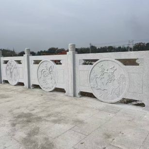 新余芝麻白河道栏杆 石材栏杆