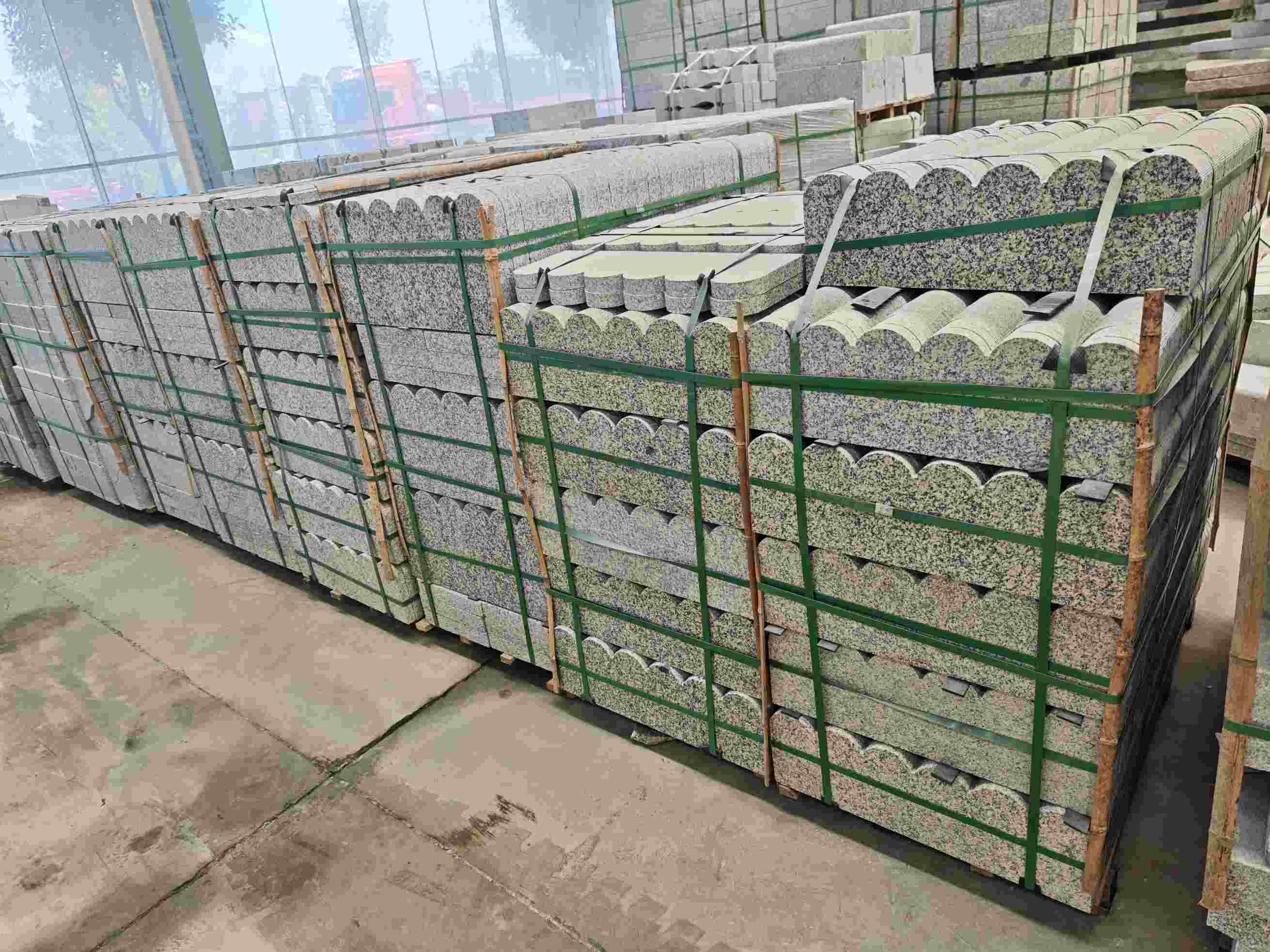 新余芝麻白芙蓉白花边石