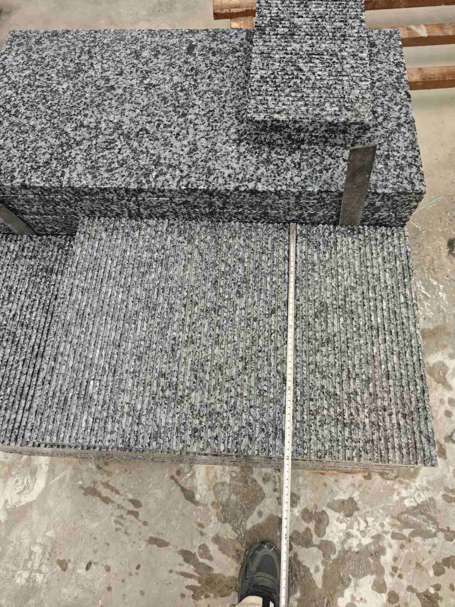 新余芝麻黑拉丝面