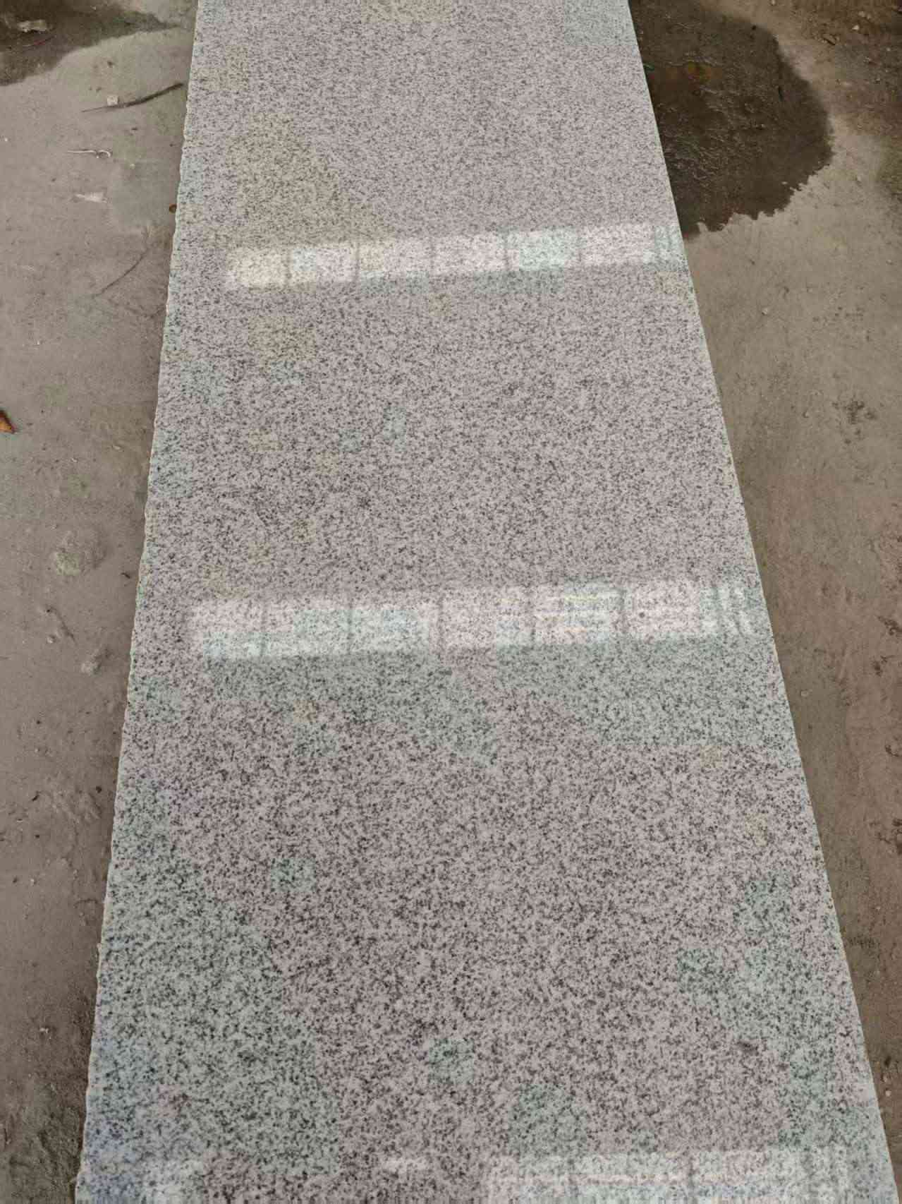 新余芝麻白光面毛板